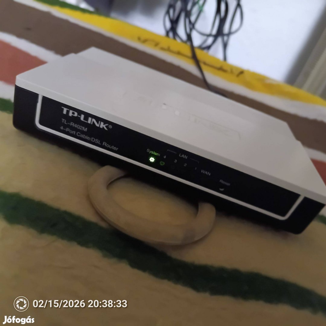 Router eladó ! Elosztja a számítógépes hálózatot !