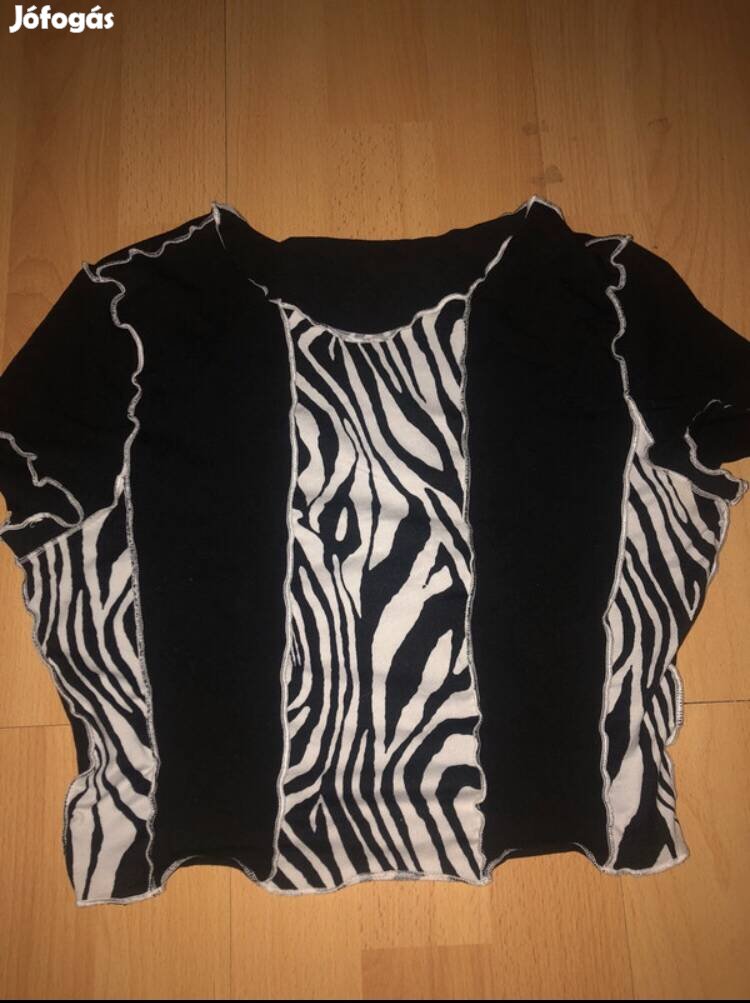 Rövid ujjú zebra mintás polo