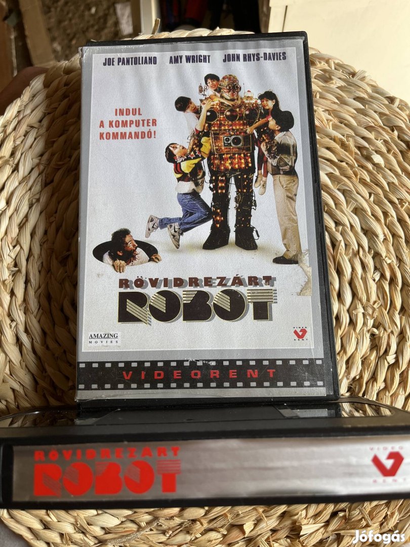 Rövidbezárt robot vhs