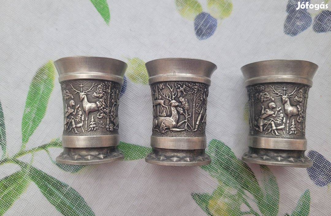 Röviditalos poharak 1. Ónpoharak - 3 darab