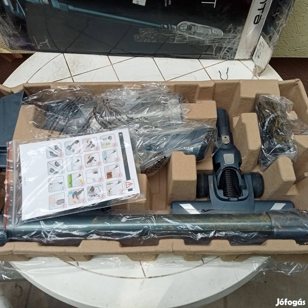 Rowenta akkus forgokefés rúdporszívó LED-világítással