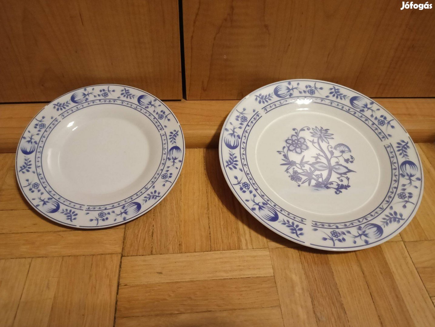 Royal AML porcelán tányér 2 db