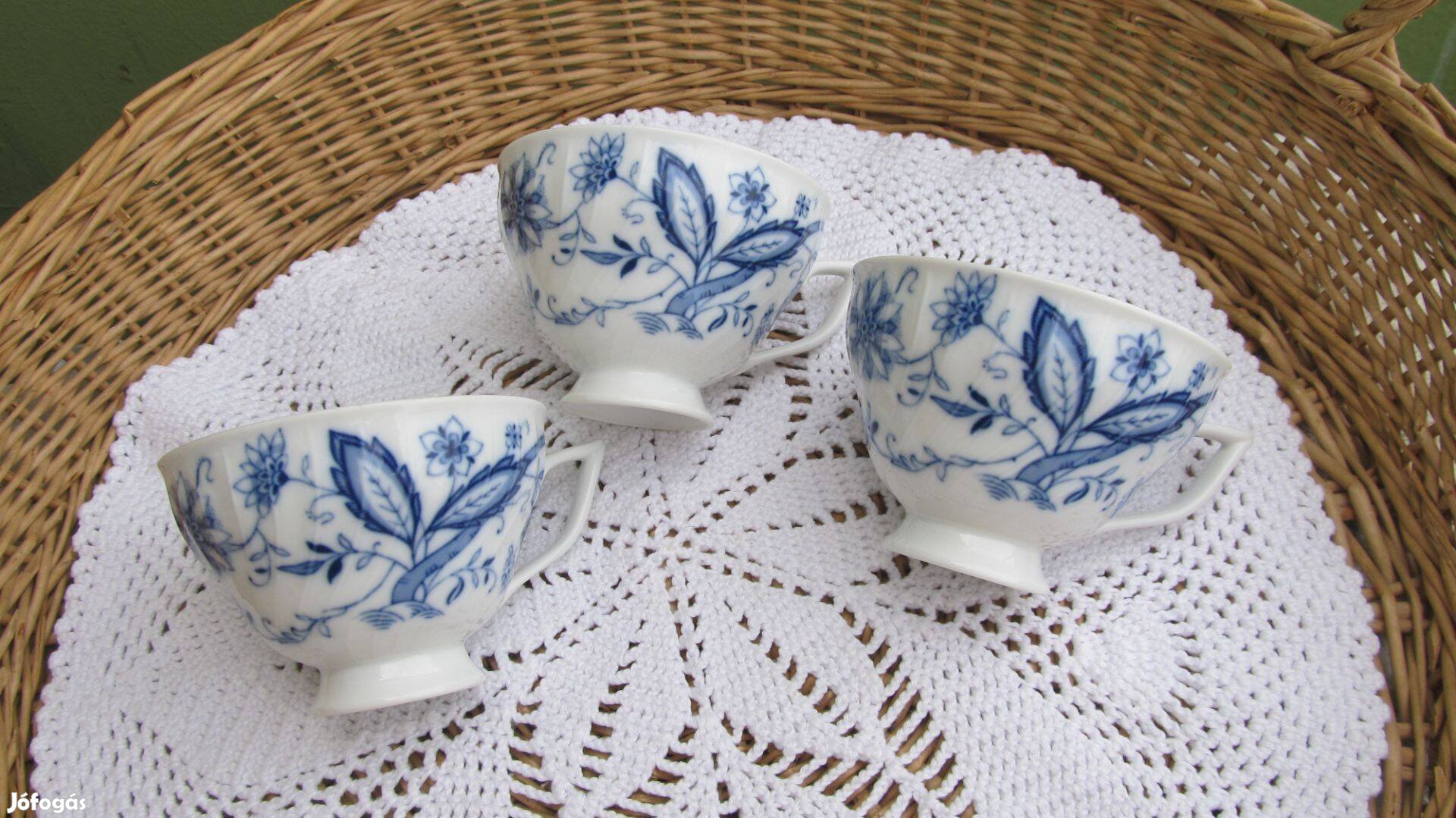 Royal Bavaria hagymamintás porcelán csésze 3 db