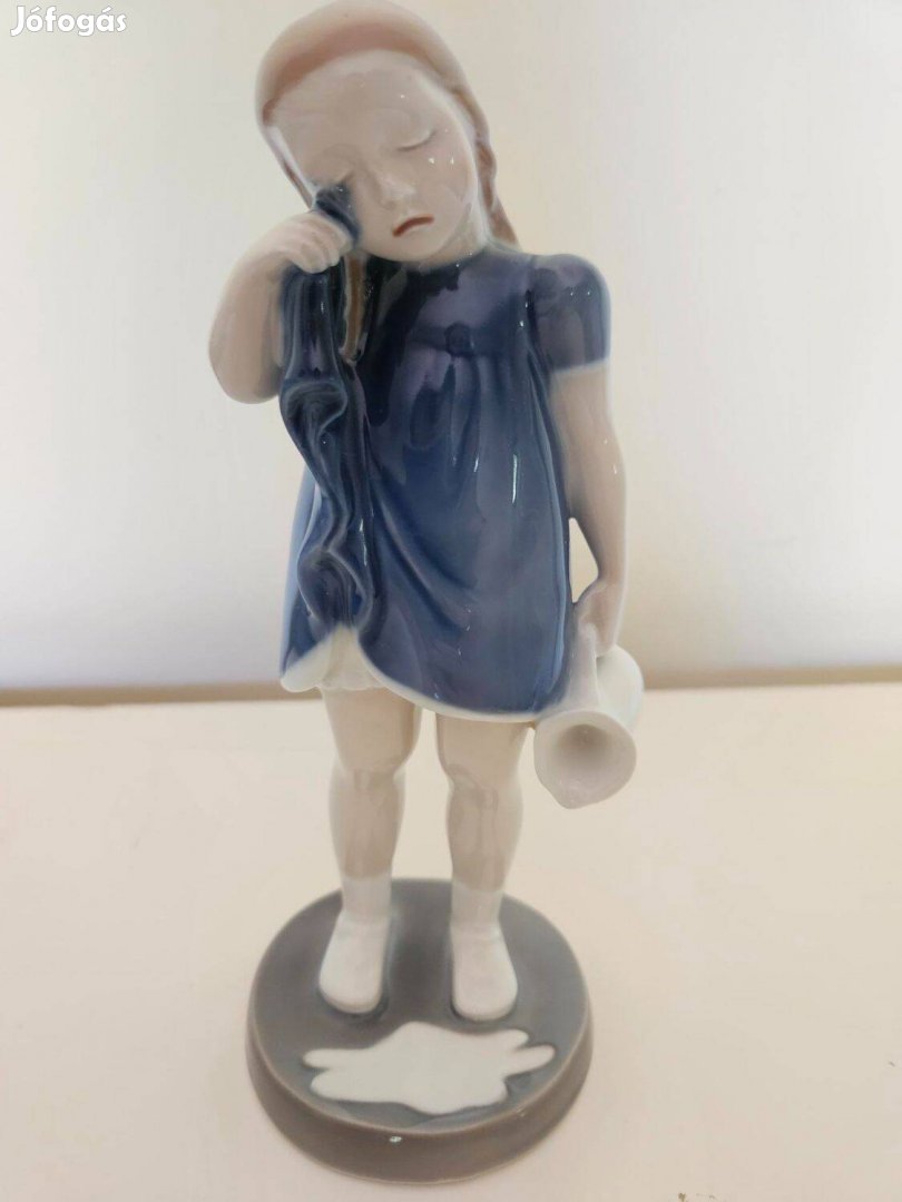 Royal Copenhagen "Kislány" porcelán figura