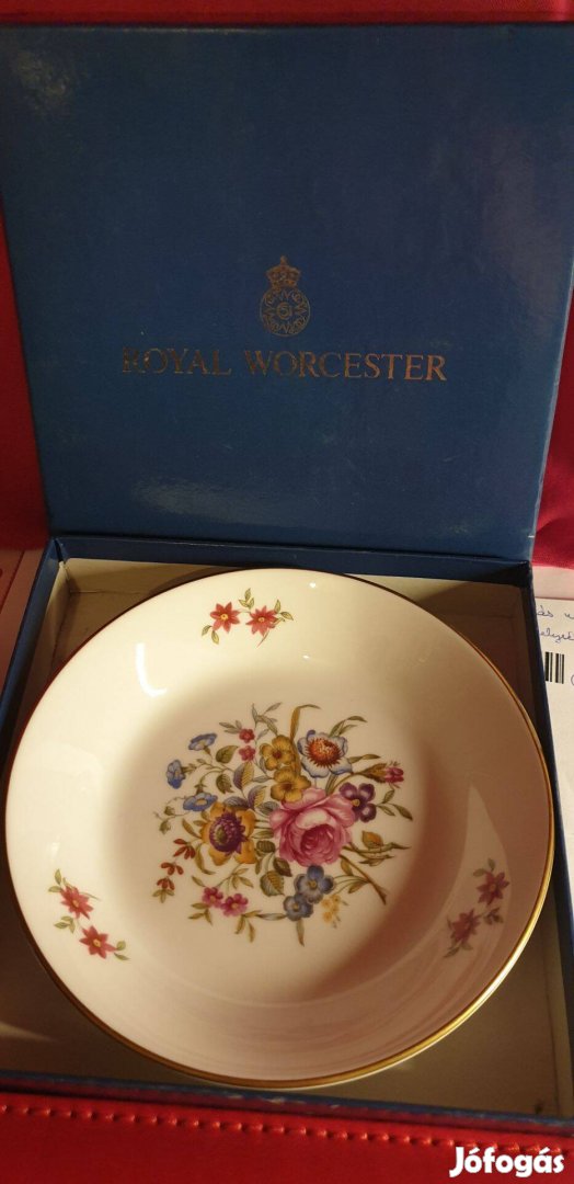 Royal Worcester 14,5 cm átmérőjű, 3 cm magas Kis tál