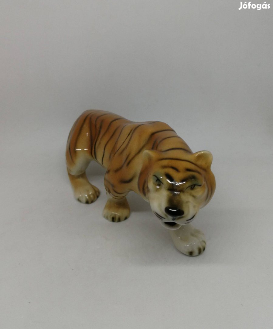 Royal dux porcelán tigris!