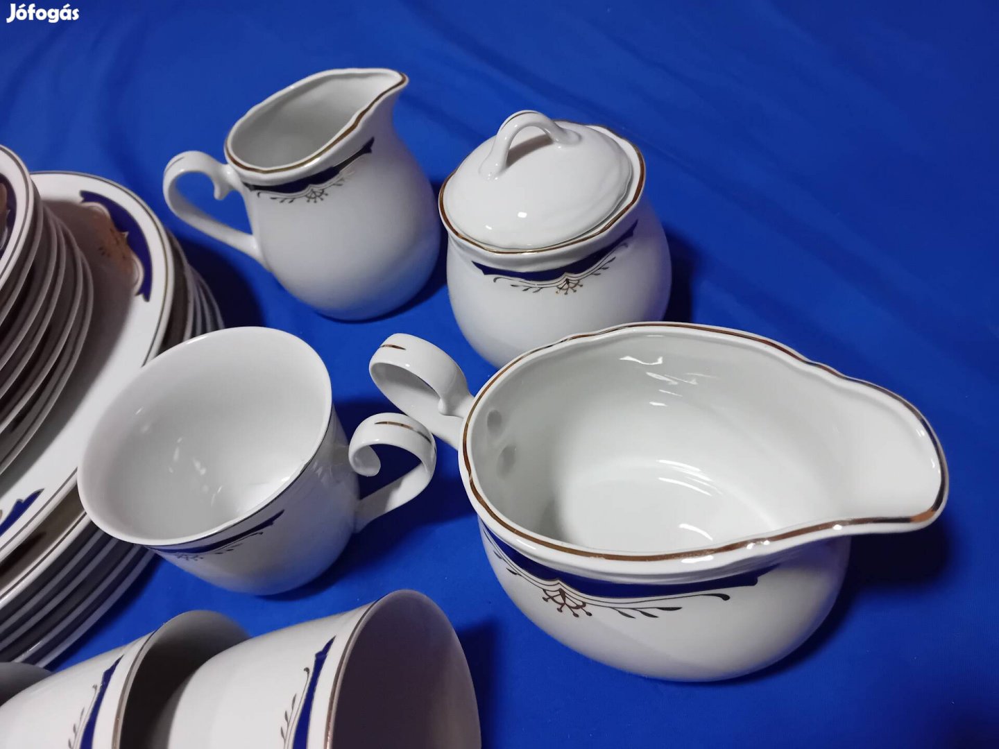 Royal exclusiv porcelán étkészlet 28db-os