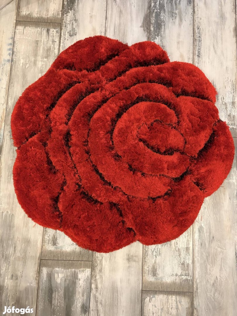 Rózsa mintájú szőnyeg 1db