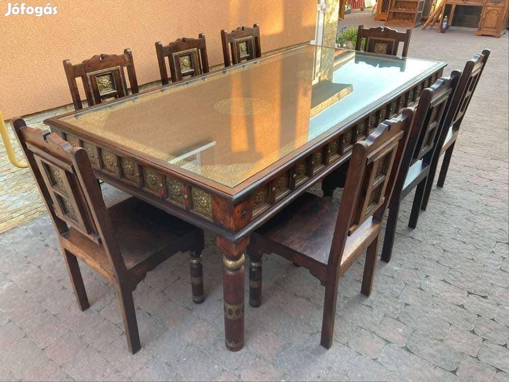 Rózsafa asztal sárgaréz berakásokkal 8 székkel eladó 