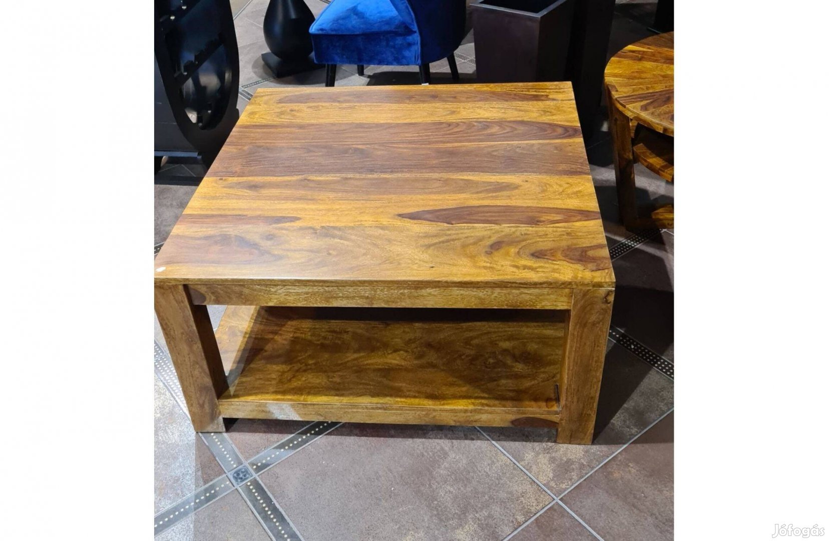 Rózsafa tömörfa dohányzóasztal 90 cm