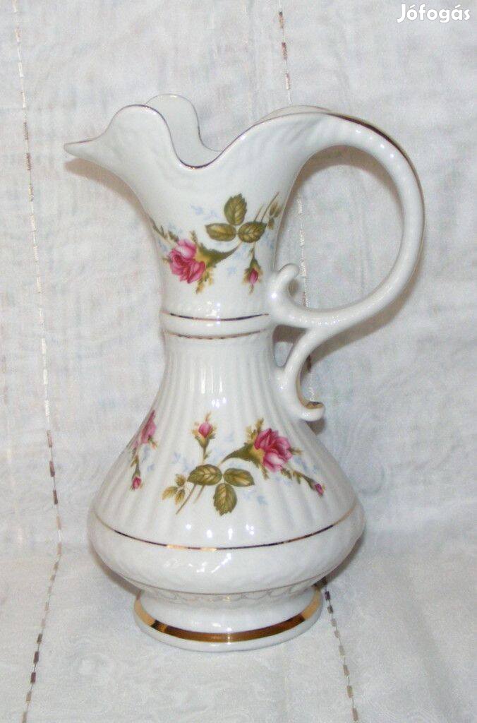 Rózsás porcelán kiöntő