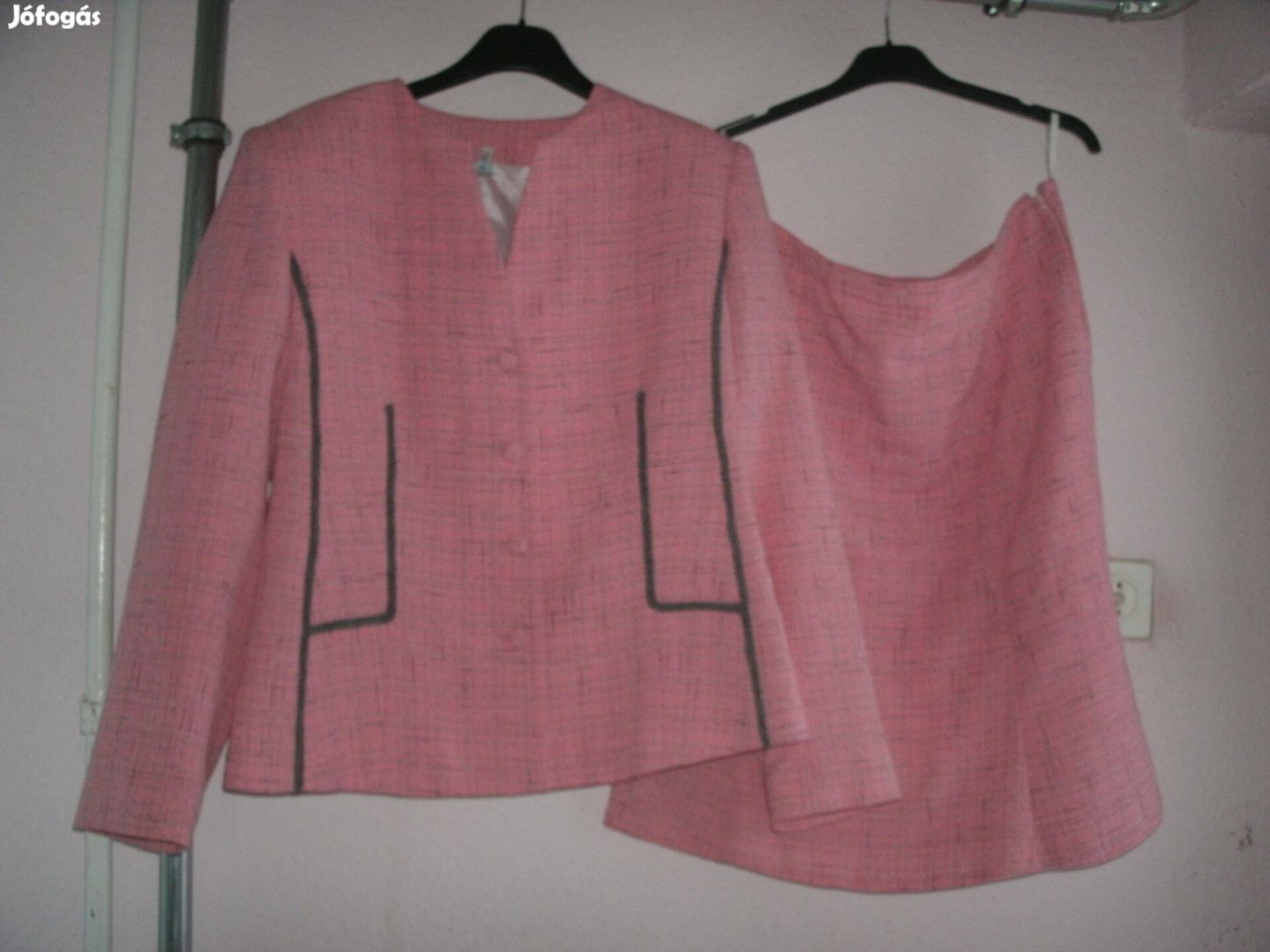 Rózsaszín 40-es kosztüm magyar termék selyem béléses