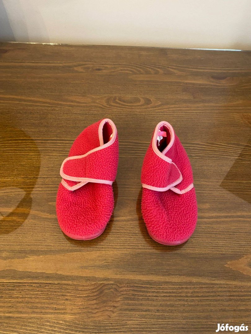 Rózsaszín cipő - Lány - 24