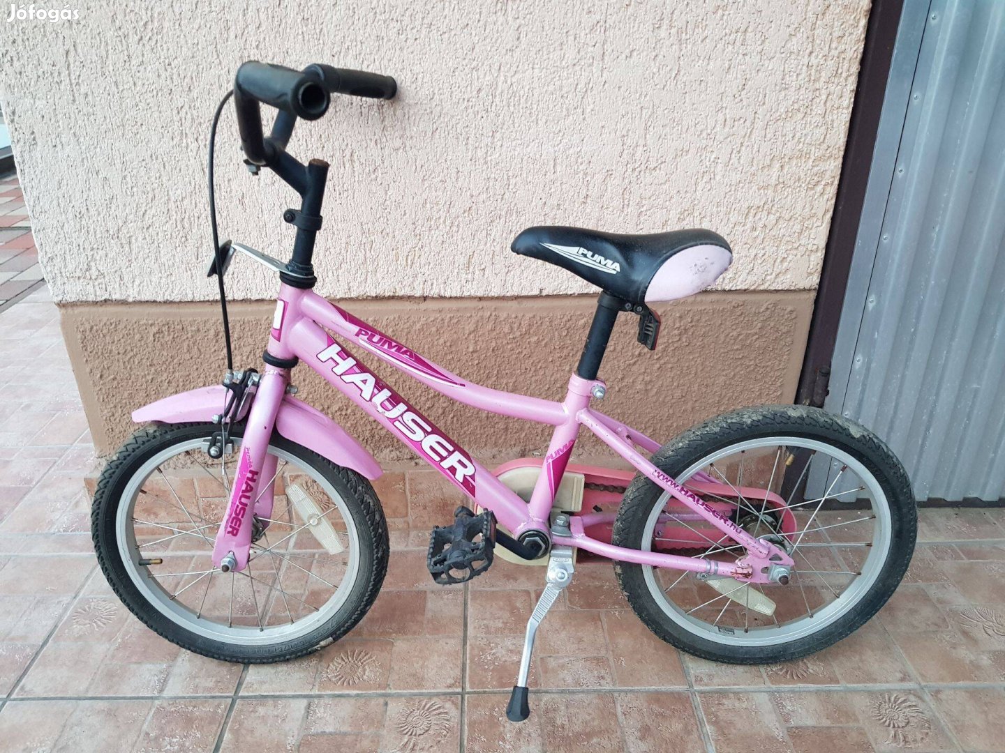 Rózsaszín gyerekkerékpár eladó