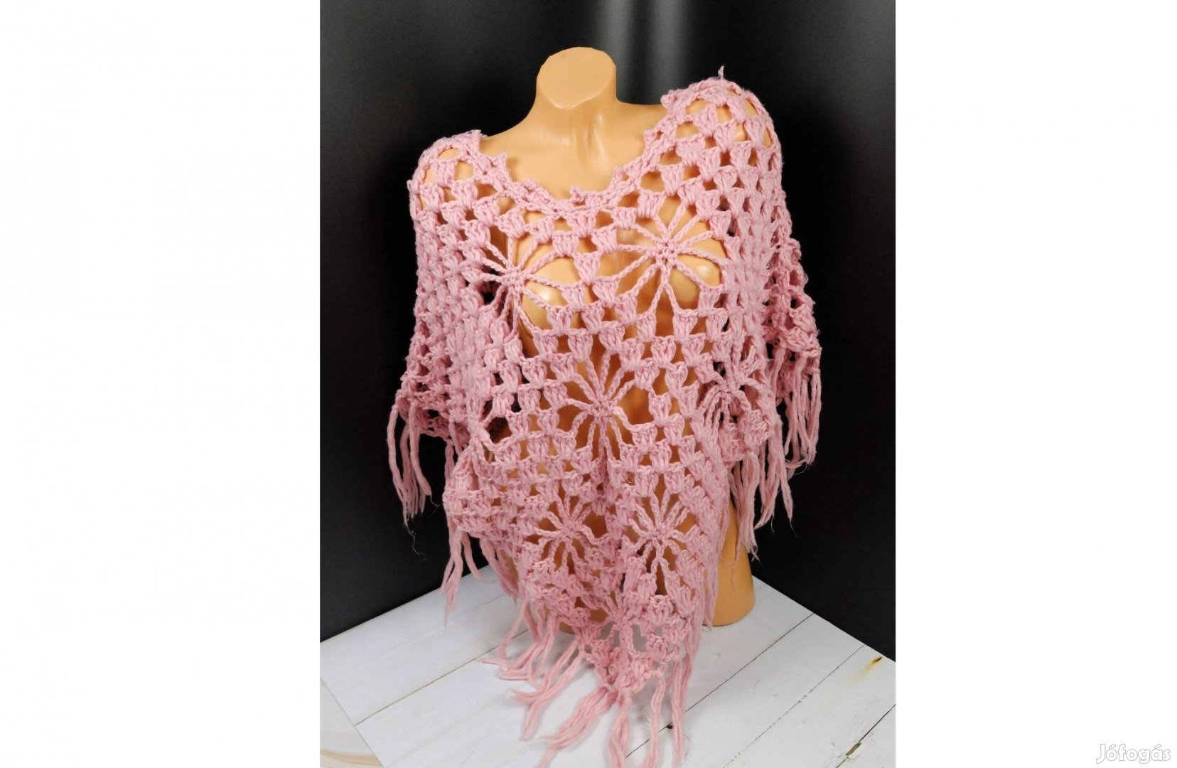 Rózsaszín lyukacsos puha női pelerin poncsó