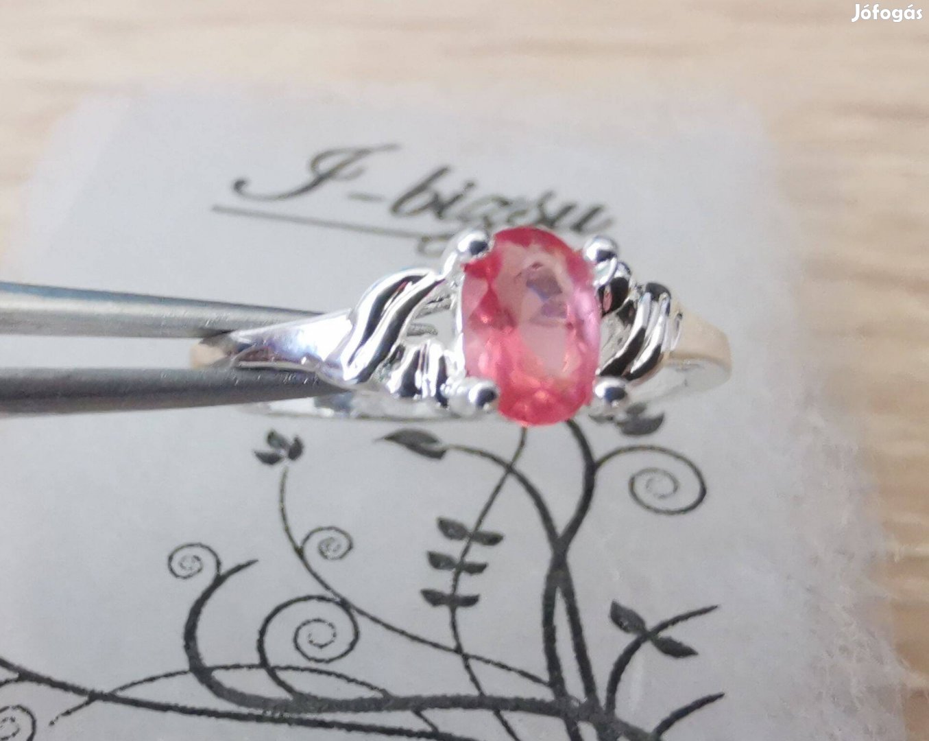 Rózsaszín szinű női bizsu ékszer gyűrű 18 méret