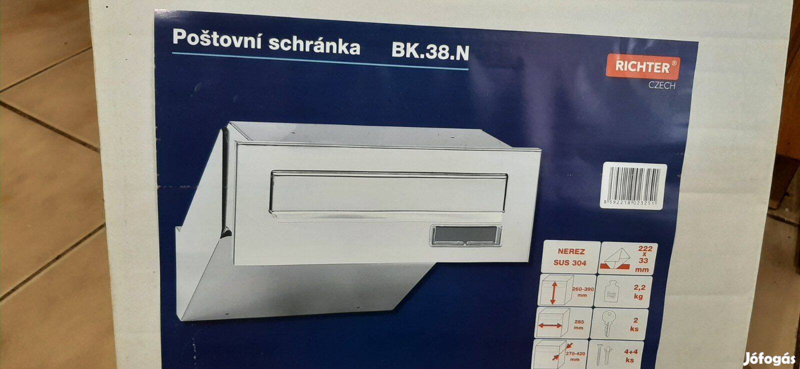 Rozsdamentes, oszlopba építhető vadonatúj postaláda