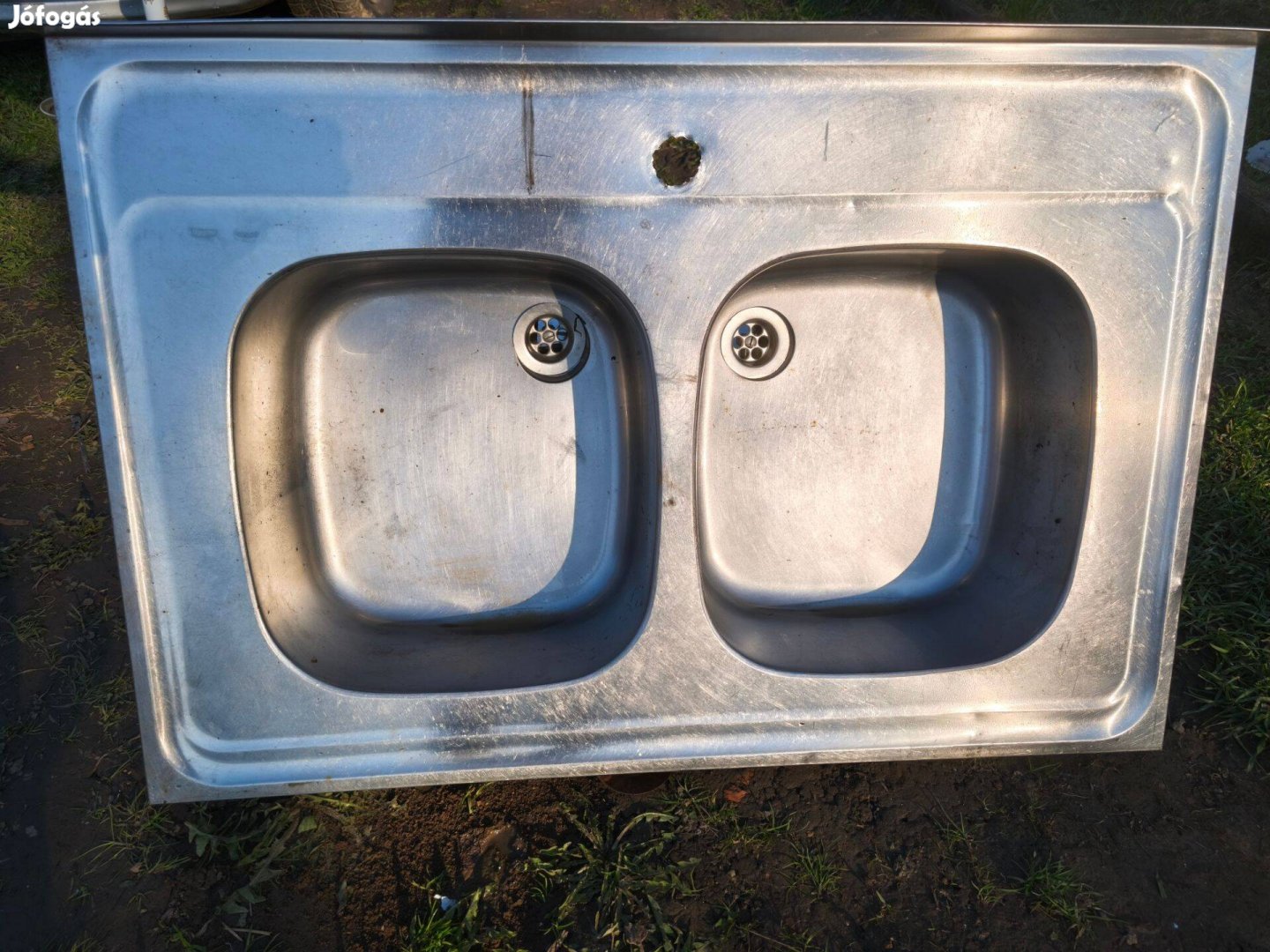 Rozsdamentes acél mosogató