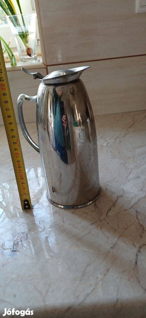 Rozsdamentes kancsó