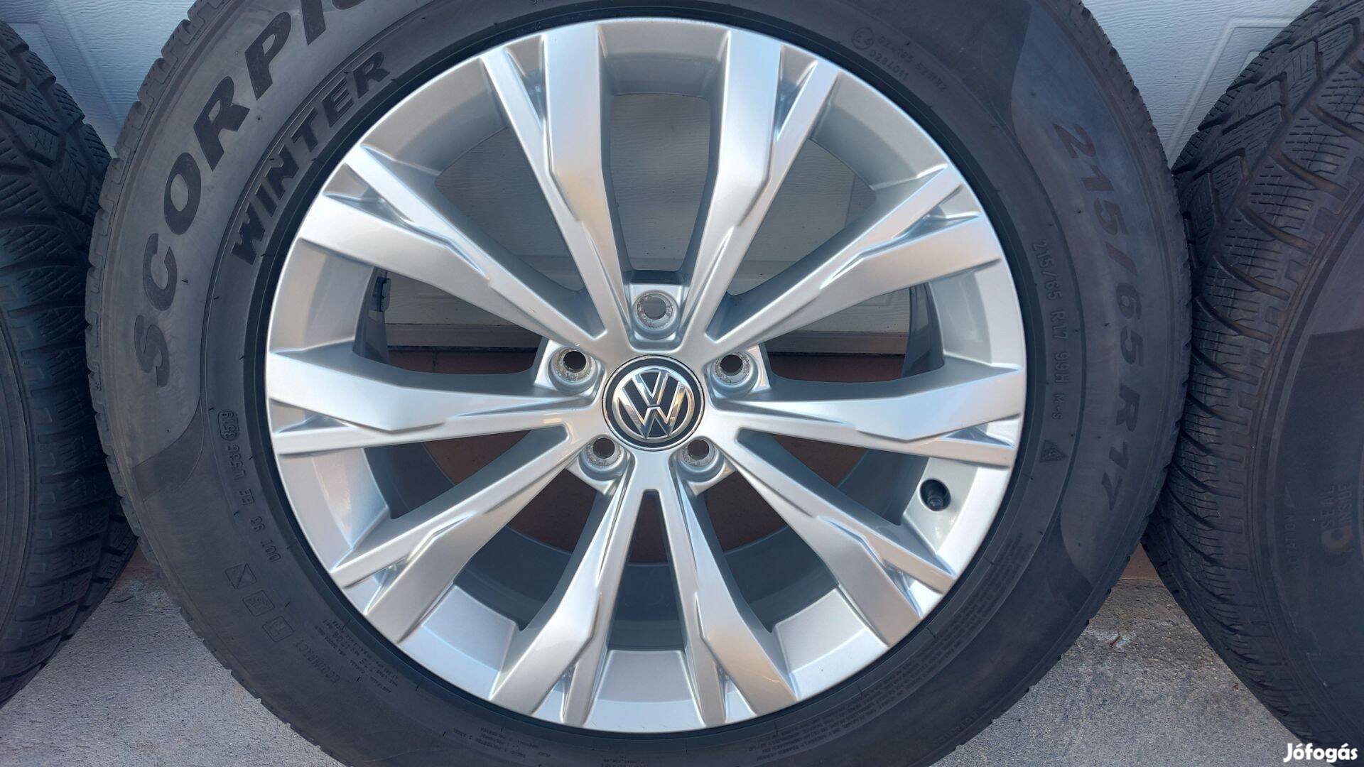 Rrr 2 Gyári, VW Tiguán II 5NA /Montana/ 17" alufelni téli gumikkal