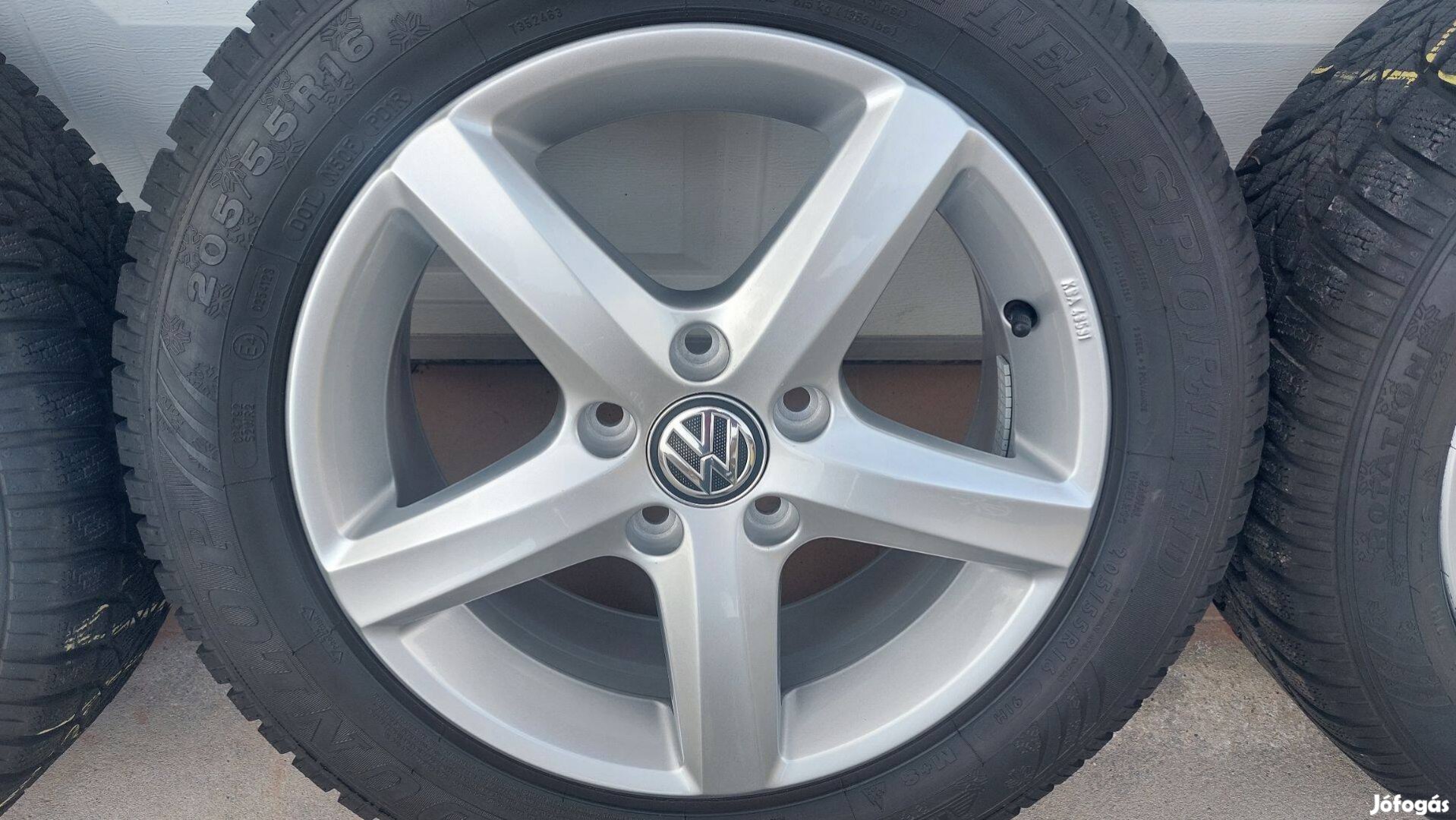 Rrr 3 Gyári, 16" VW Golf VII. /Aspen/ alufelni Téli gumikkal