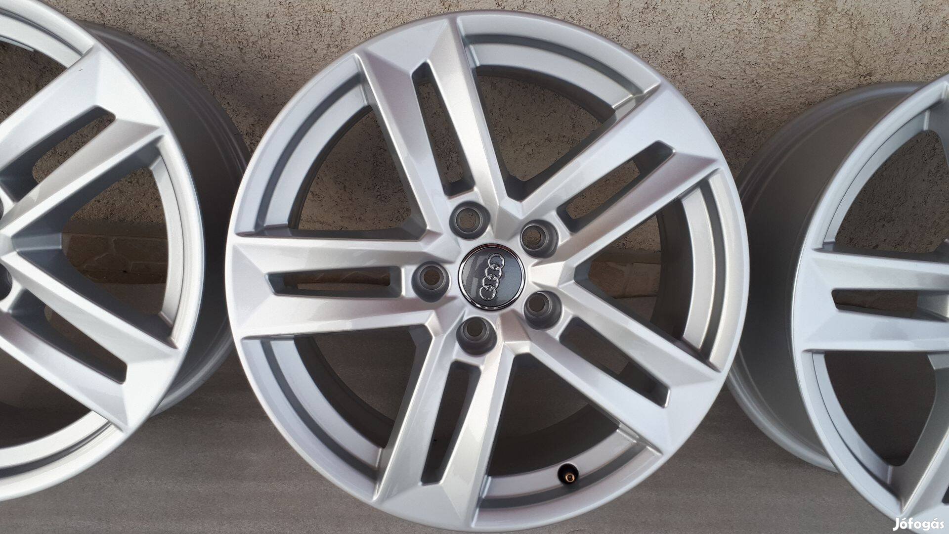 Rrr Gyári,Audi A4 B9 17" alufelni