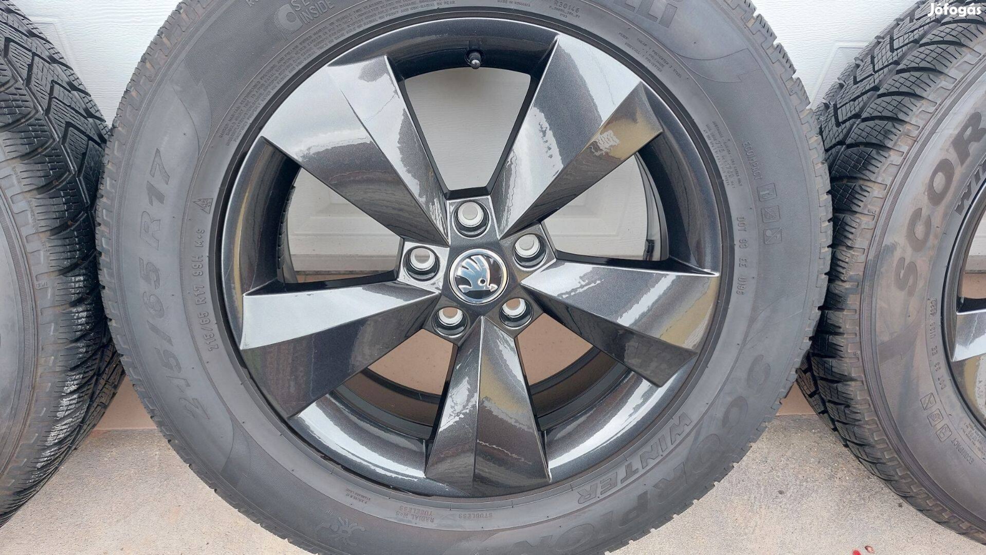 Rrr Gyári ,új szerű Skoda Kodiaq 17 Fekete alufelni ,téli gumi 5x112