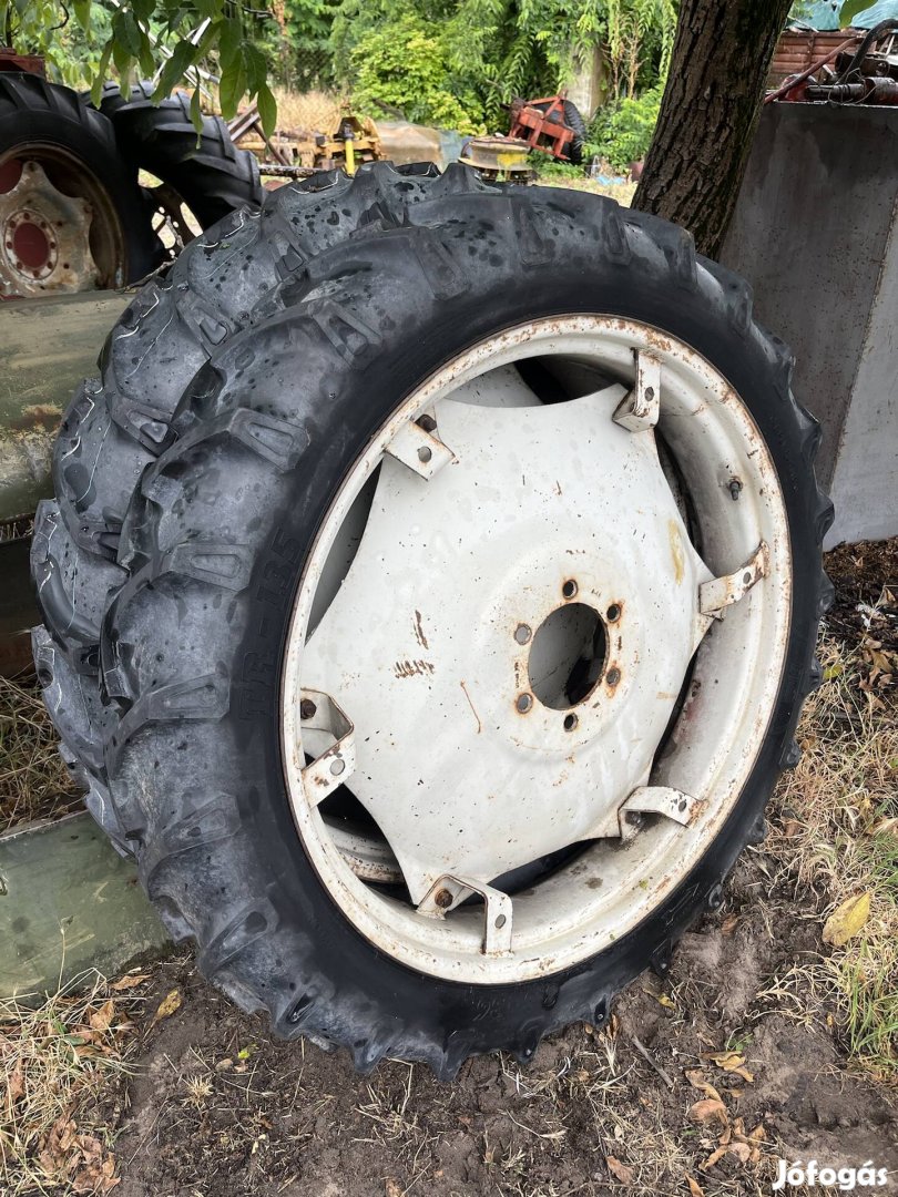 Rs 09 traktor 8,3-36 kerekek, kerék