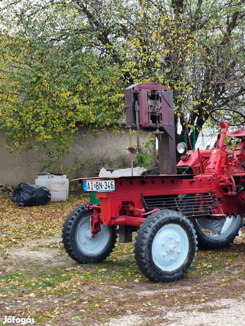 Rs 09 traktor szalagfűrésszel friss műszakival