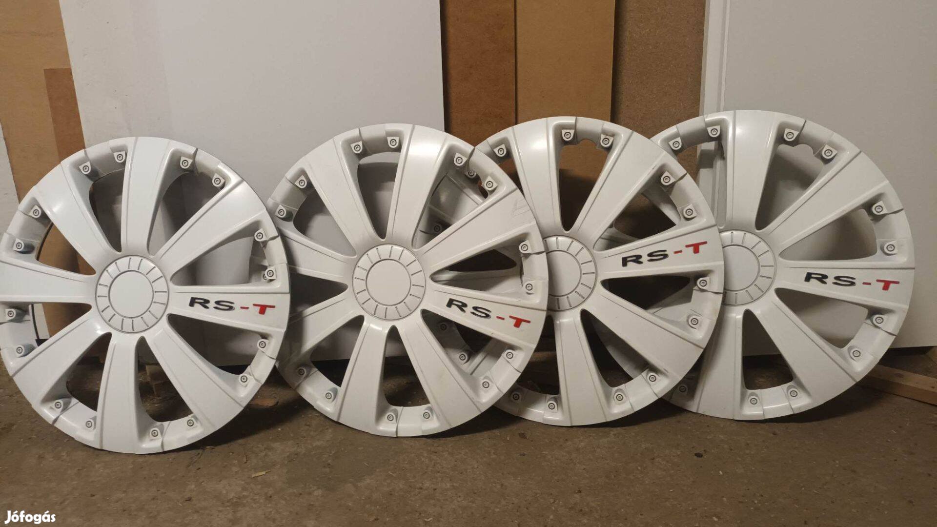 Rs-t dísztárcsa 14" col fehér