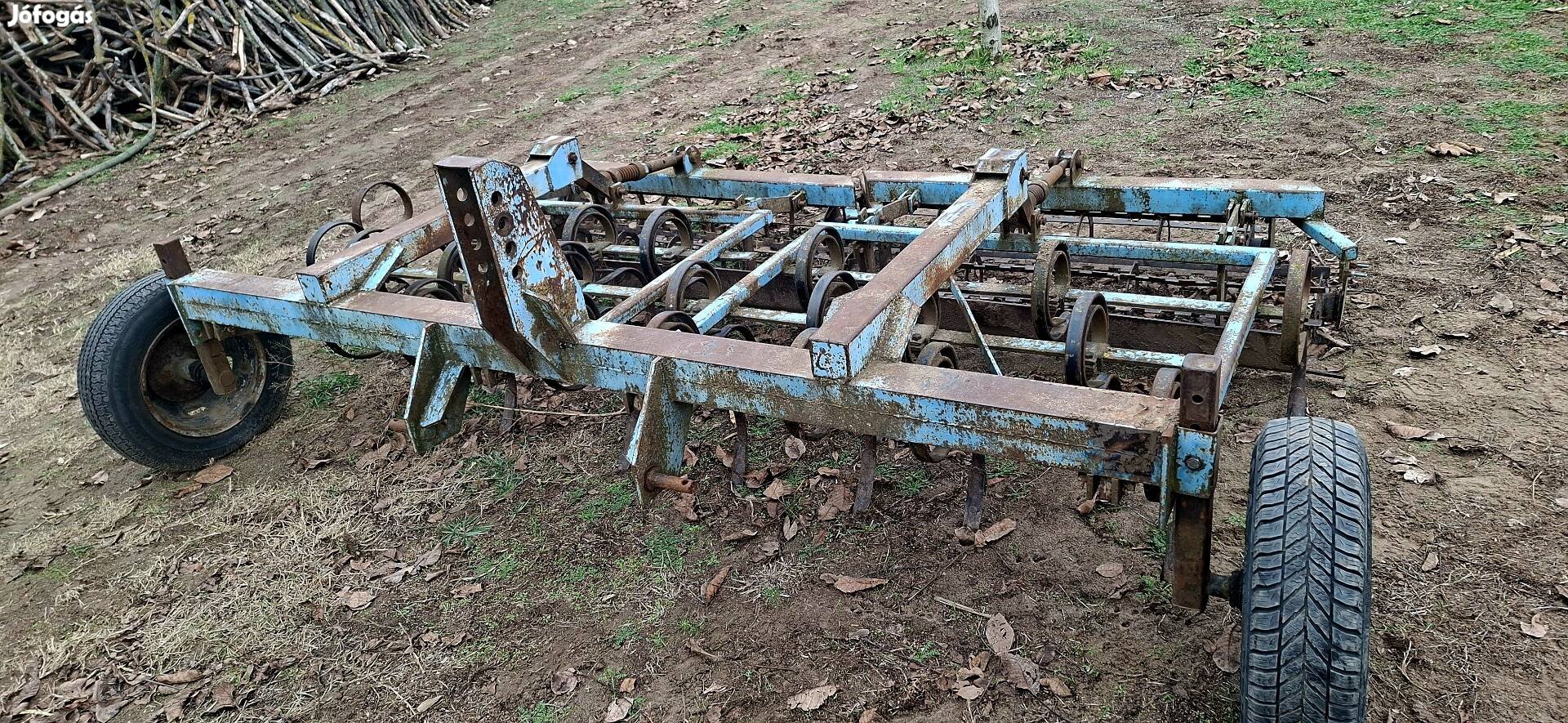 Rugókapás kombinátor 