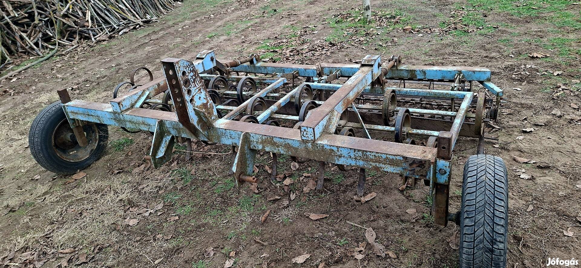 Rugókapás kombinátor 