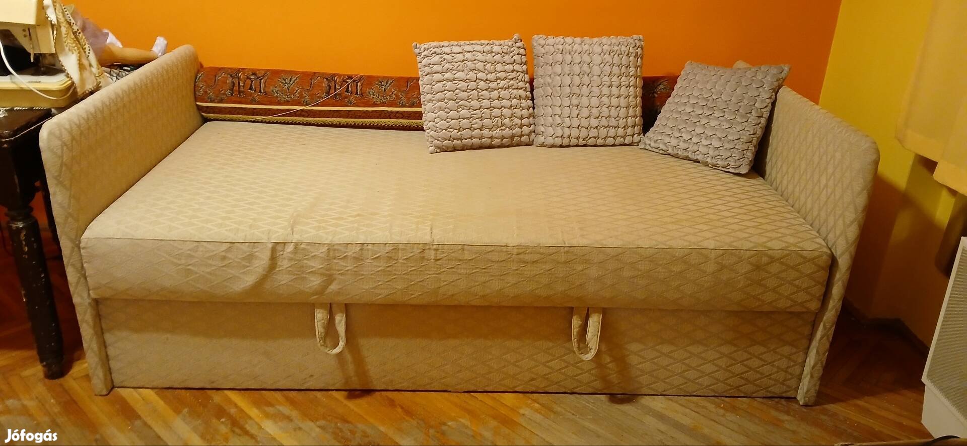 Rugós ágy, magasított, ágyneműtartós