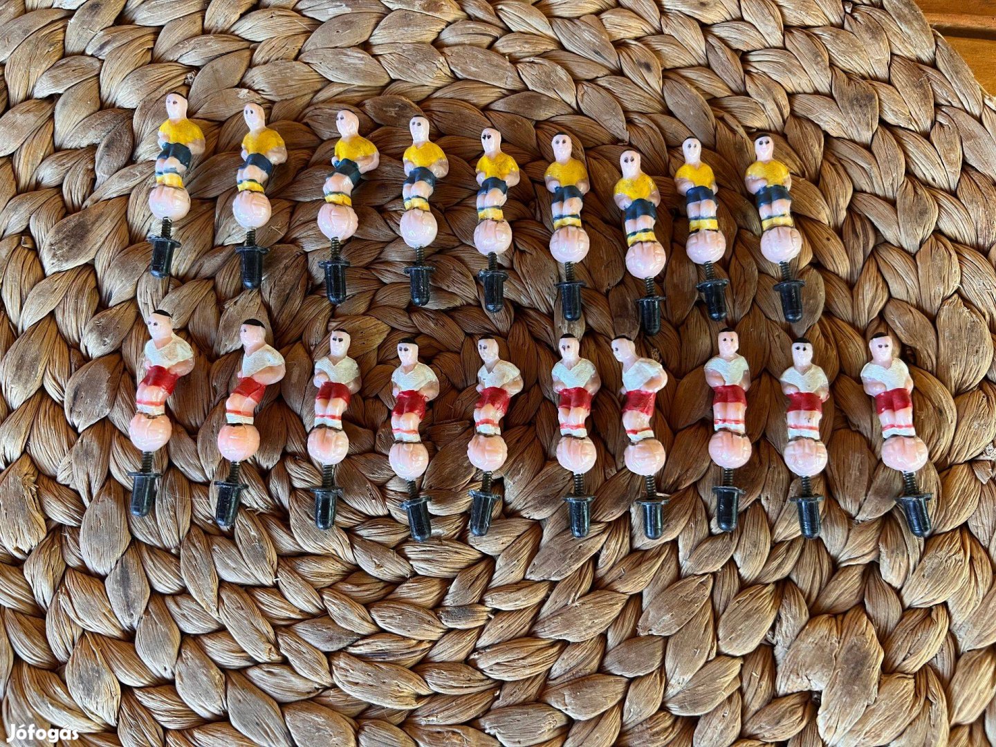 Rugós foci figurák, bábuk