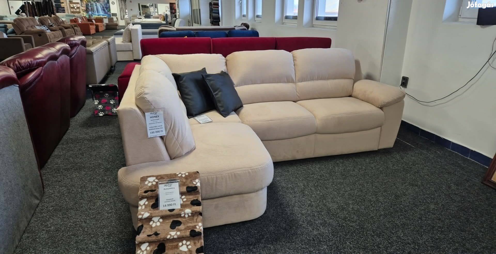 Rugós sarokkanapé készletről Honey