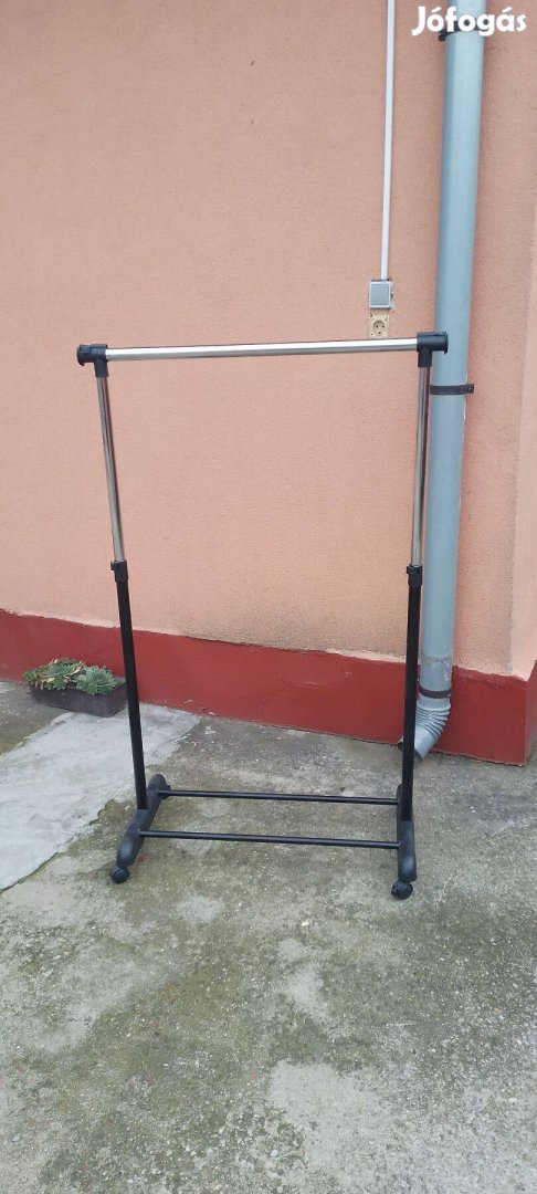 Ruha tartó gurulós