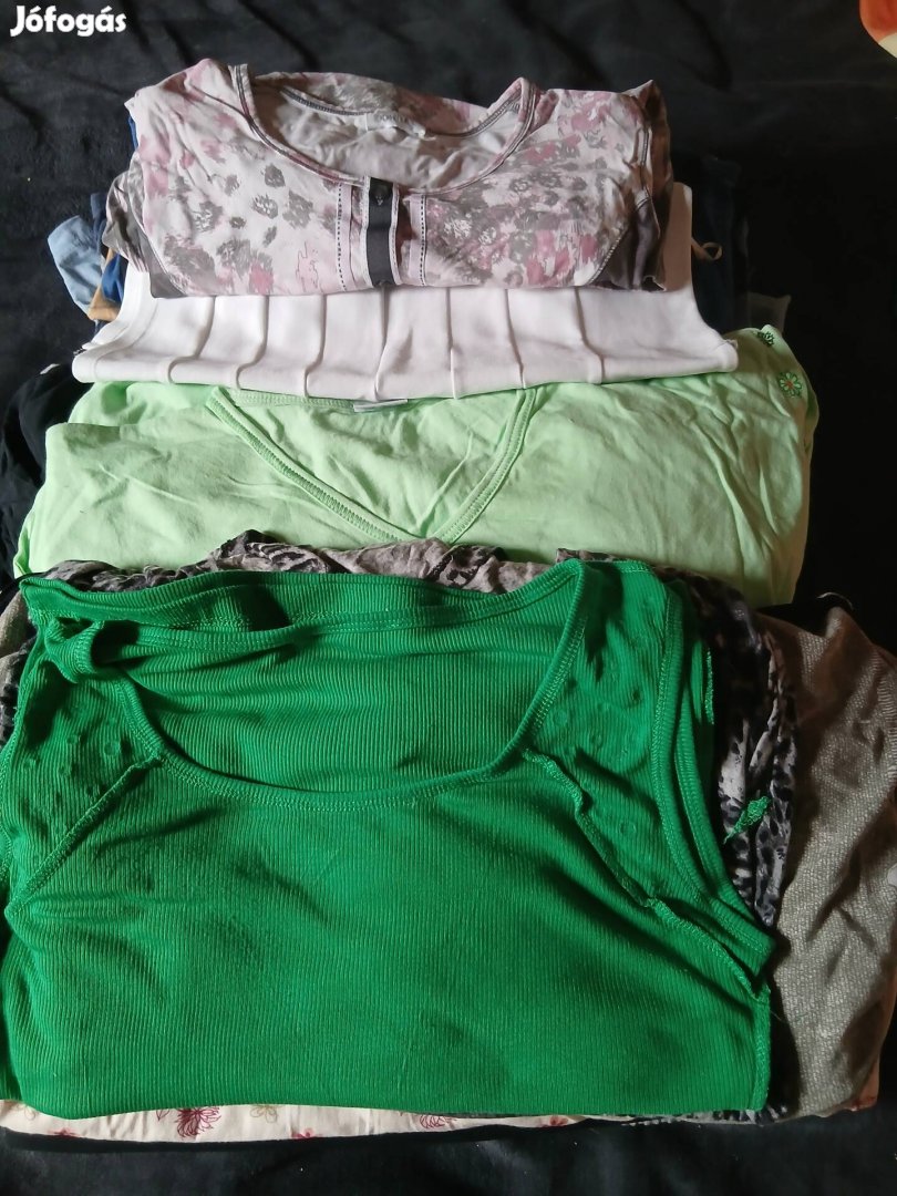 Ruhacsomag női eladó.