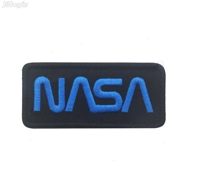 Ruhára varrható tépőzáras NASA logo logó 90x40 mm