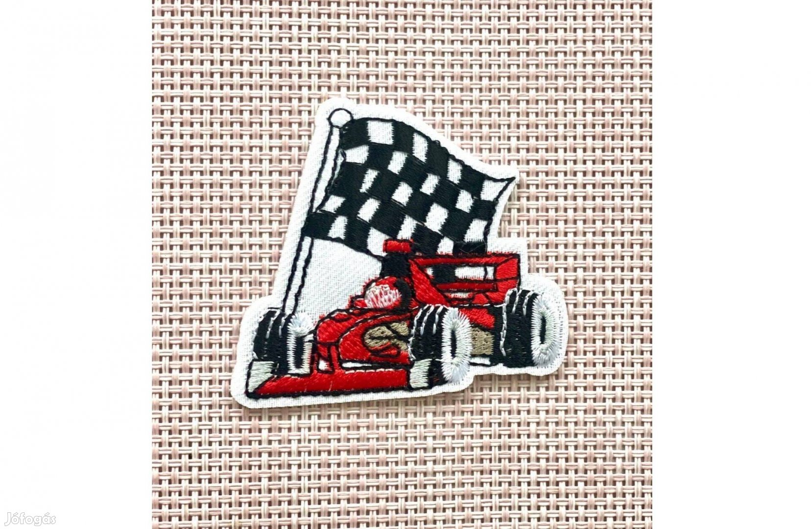 Ruhára vasalható folt rávasaló felvarró Forma1 F1 versenyautó 6x6 cm