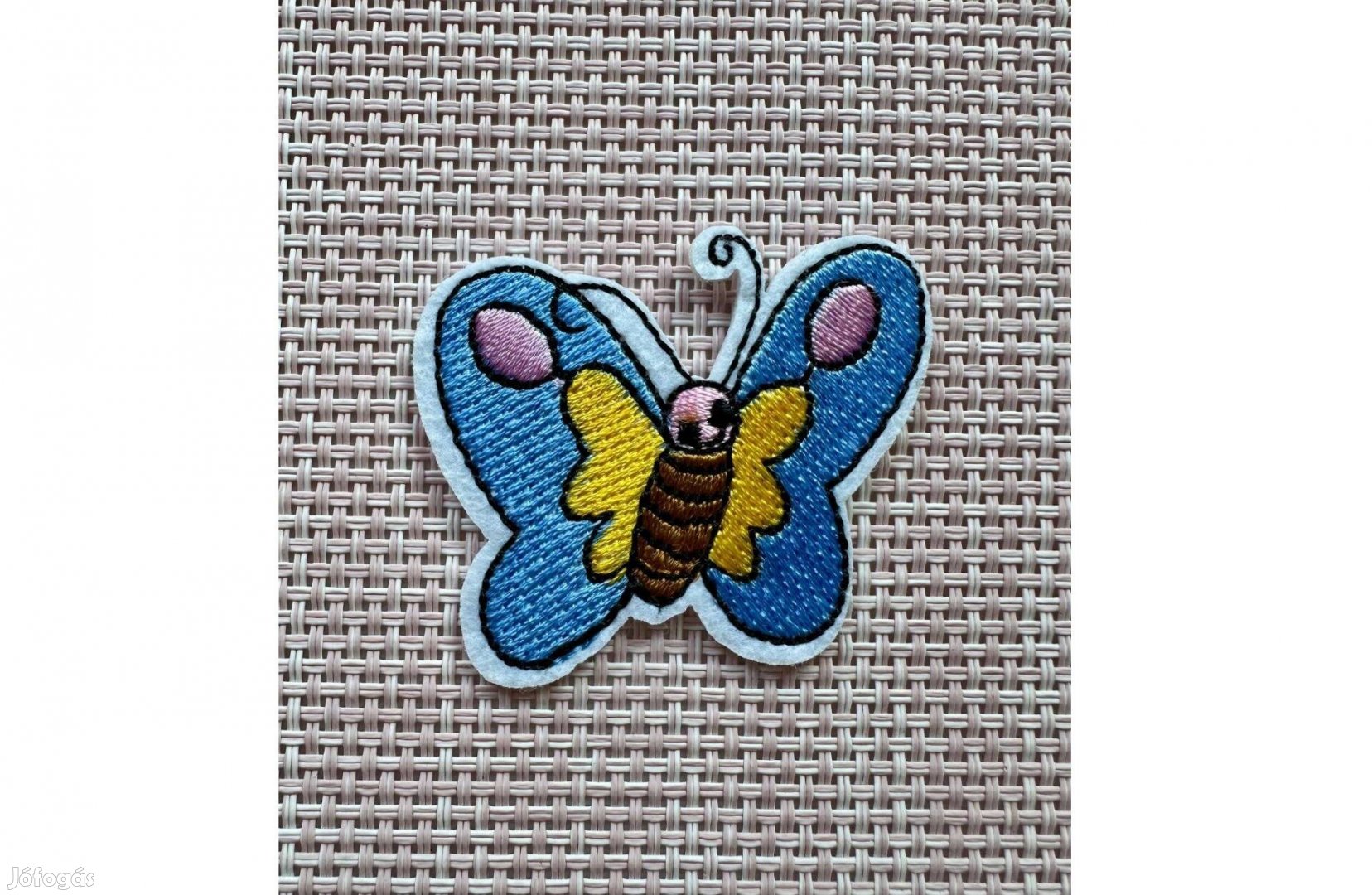 Ruhára vasalható folt rávasaló felvarró kék pillangó lepke 50x45mm
