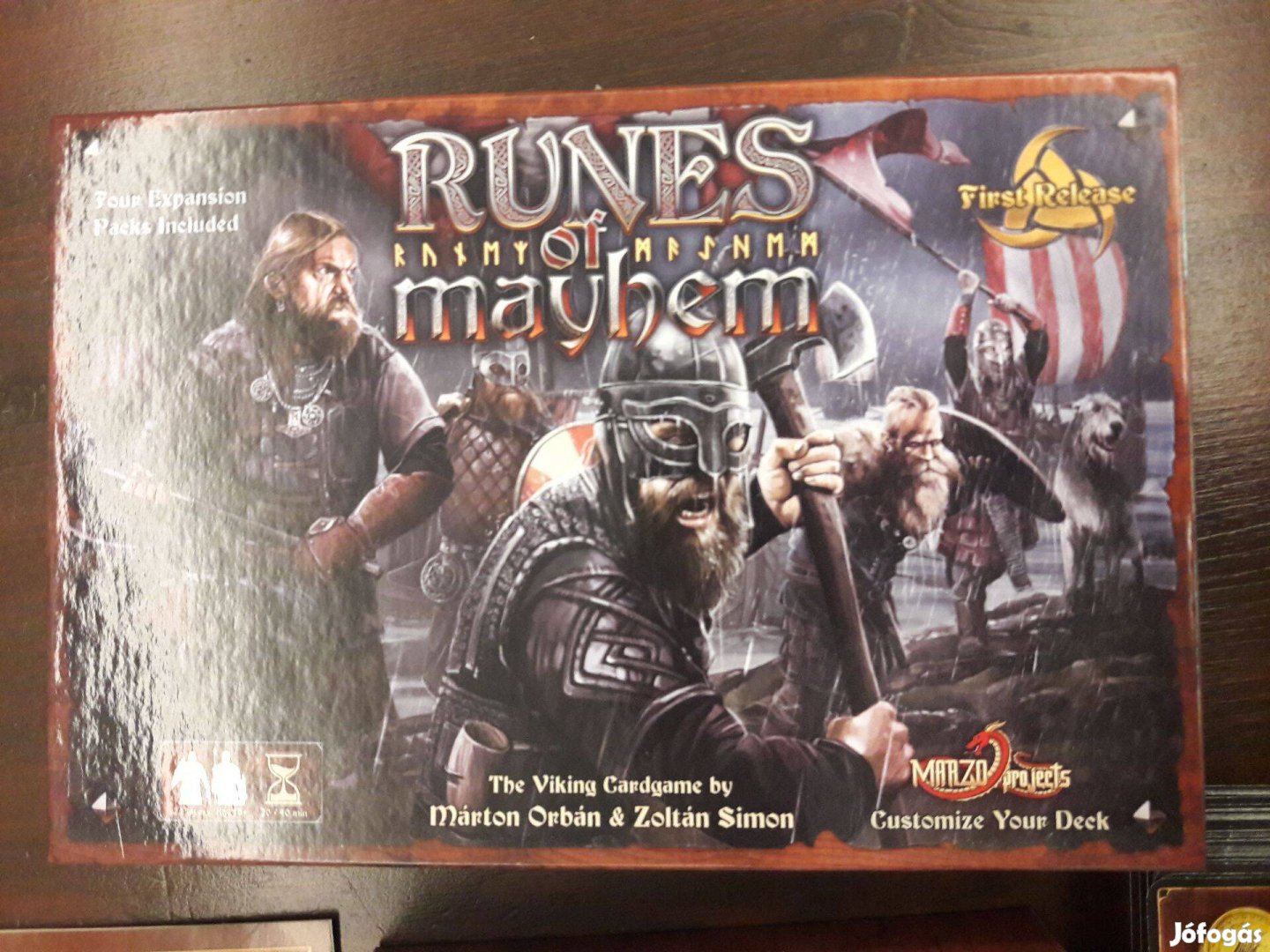 Runes Of Mayhem Kickstarter változatú viking témájú társasjáték