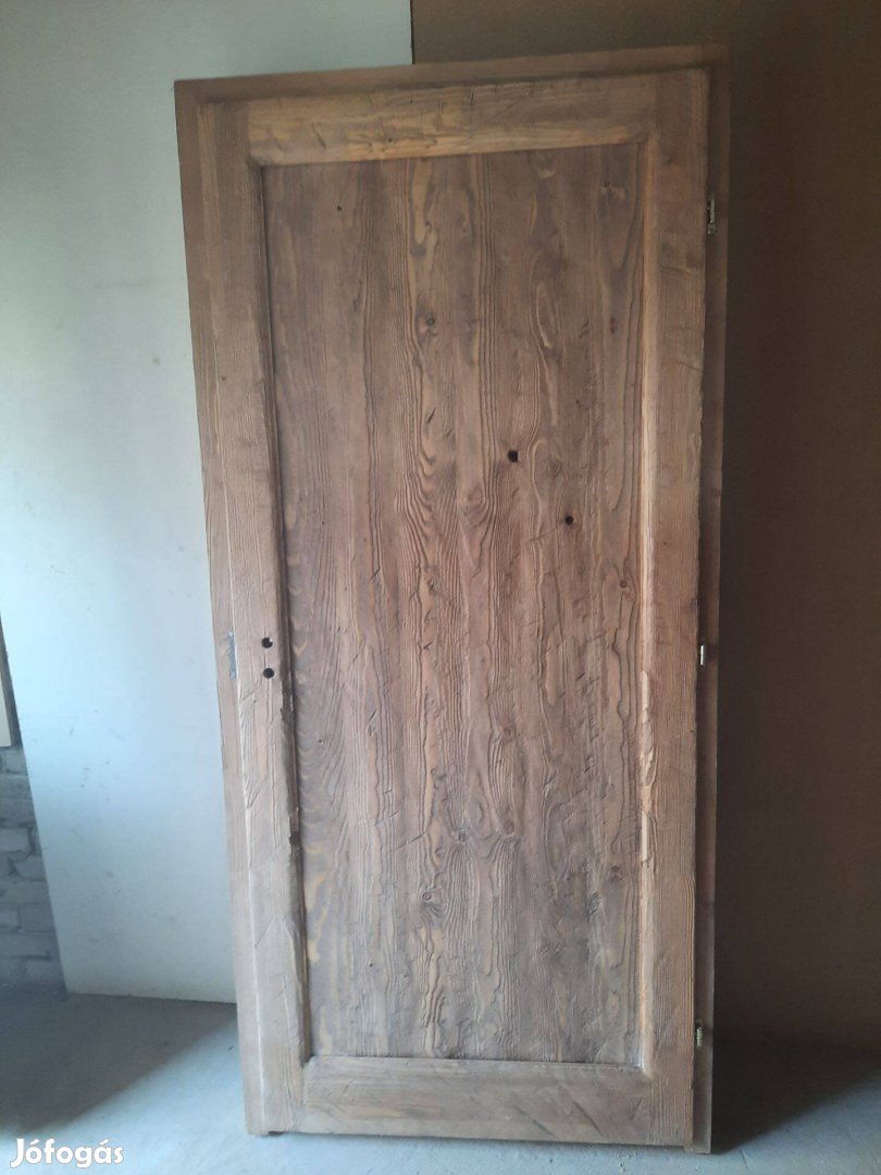 Rusztikus, fa belső ajtó