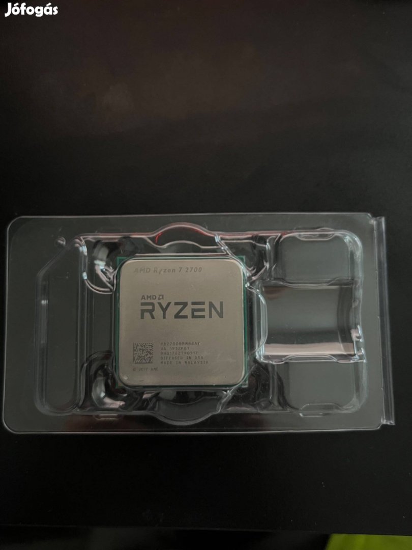 Ryzen7 2700 8mag 16szál