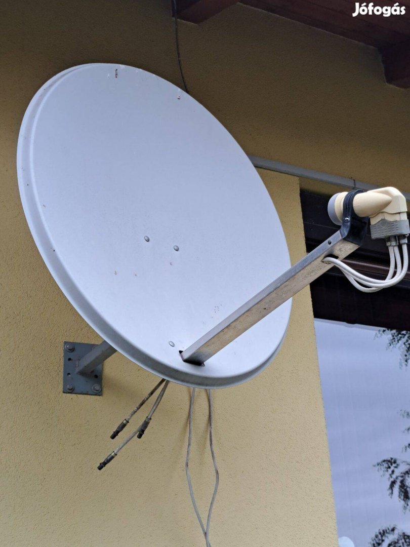 SAT Tányér antenna + jelfogó fejjel, tartó konzollal