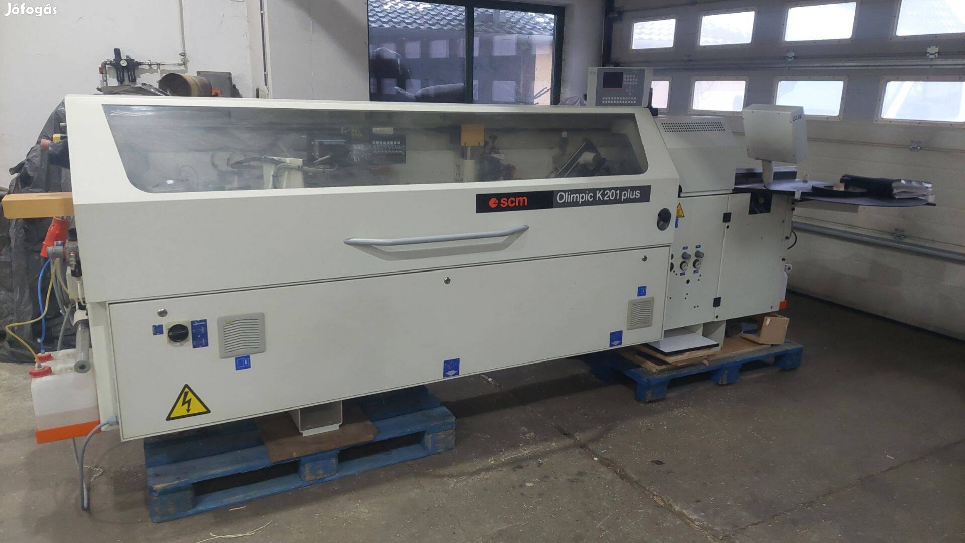 SCM előmarós élzáró élfóliázó