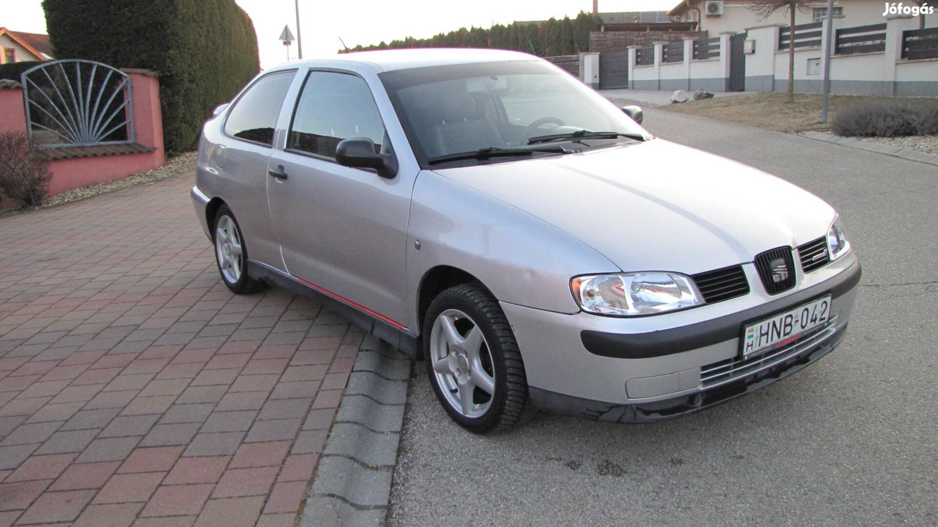 SEAT Cordoba 1.6 Stella Frissen szervizelve. Vi...