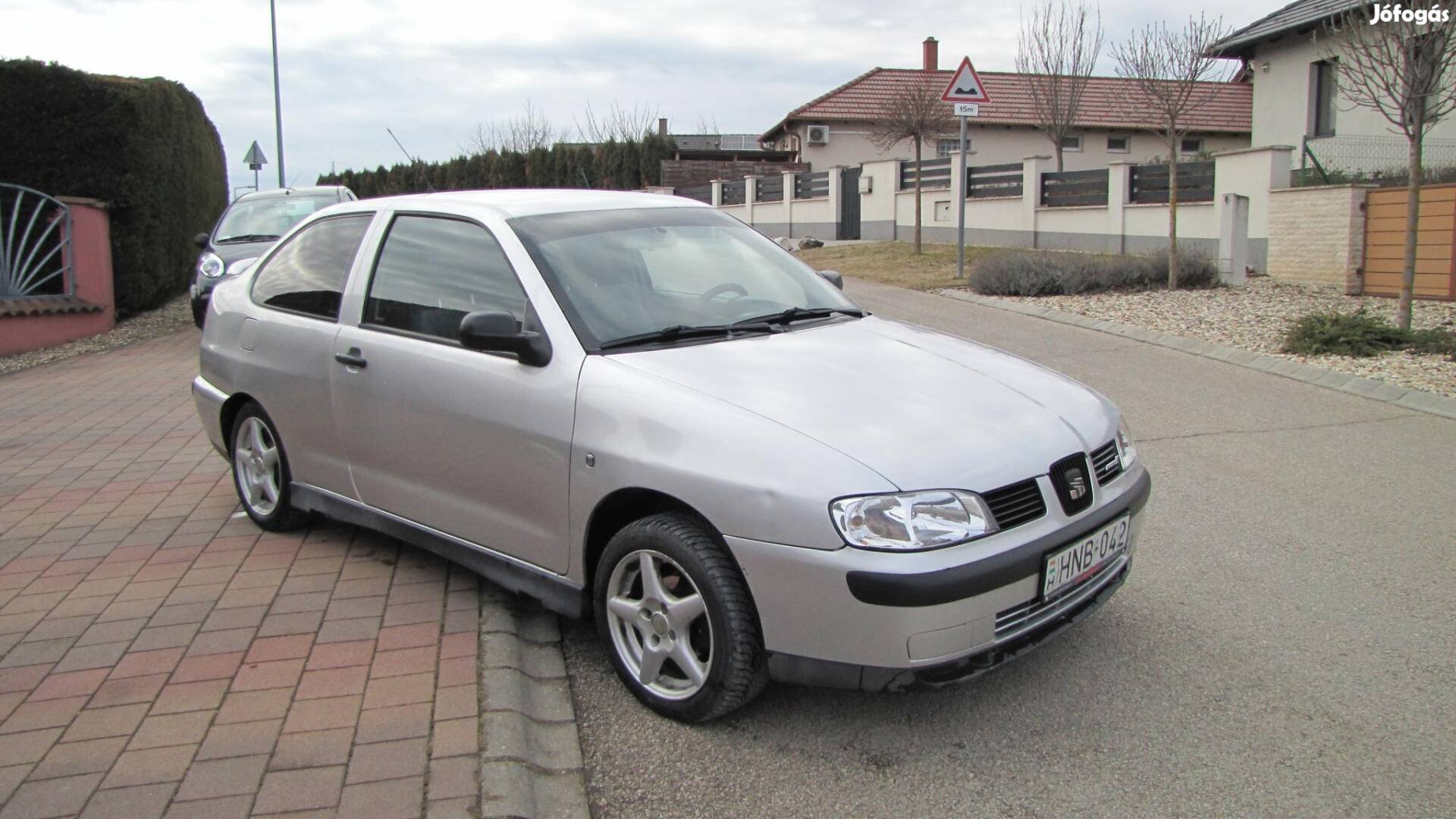 SEAT Cordoba 1.6 Stella Frissen szervizelve. Vi...