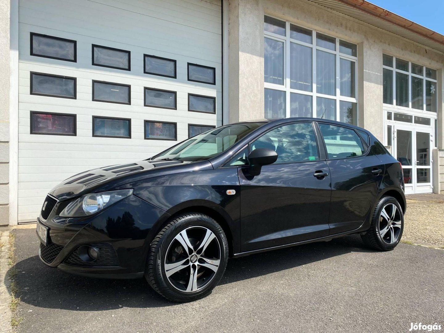SEAT Ibiza 1.4 16V Reference Trio 160 ezer Km -...