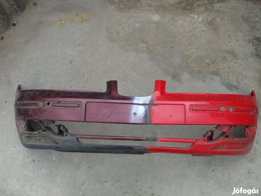 SEAT LEON MK1 1998-2005 Első Lökhárító Enyhén sérült eladó