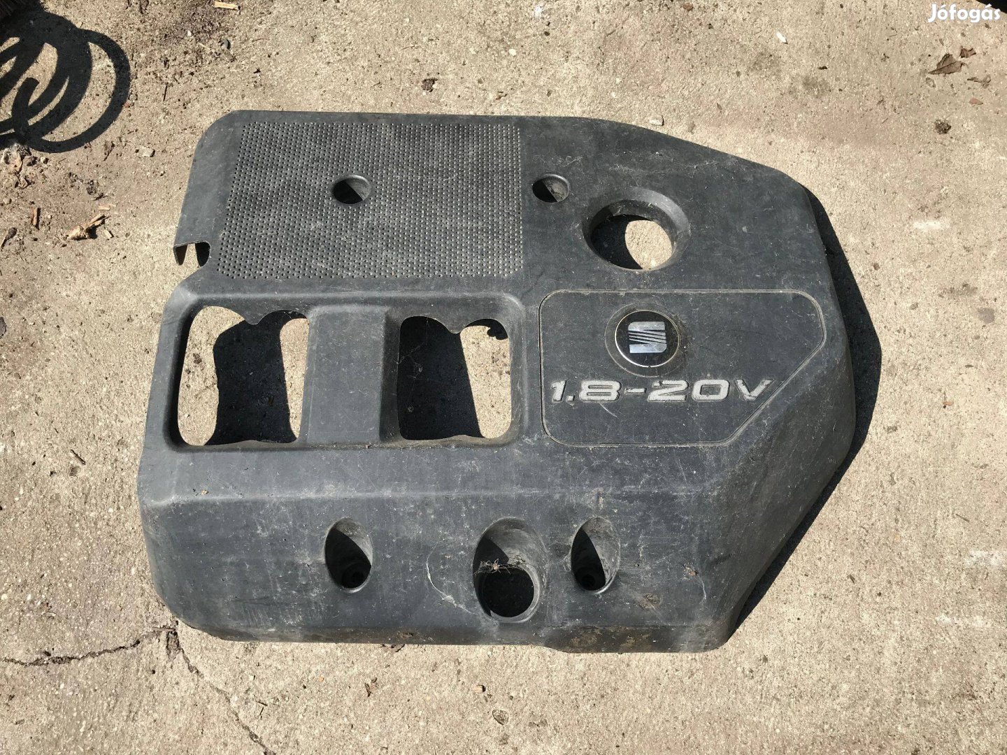 SEAT Leon 1M 1,8 20V - motorburkolat